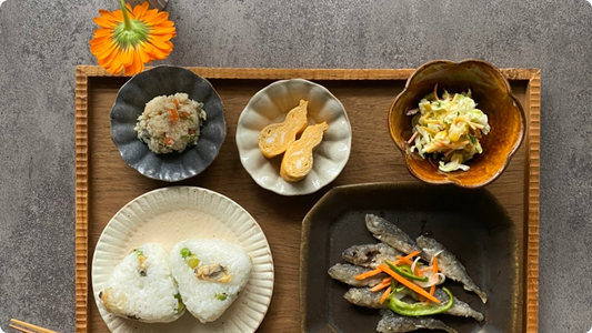 和食器 完全ガイド — 茶碗・皿・マグ・急須・酒器・花器まで器種別に選ぶ