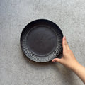 Black Matte Rim Shinogi Round Flat Plate, Large