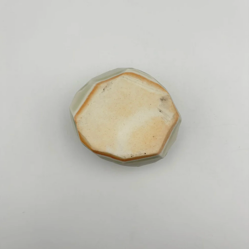 Vase: rock