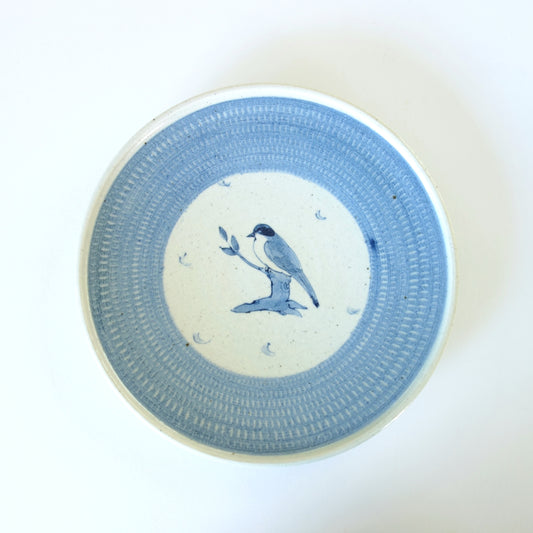 Azure-Winged Magpie Plate, 21cm. Handmade Tokyo ware from Japan.