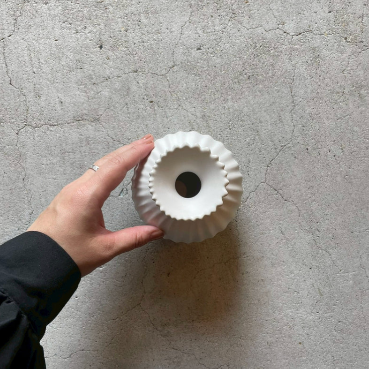 Vase D White