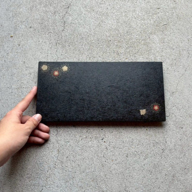 Tray with enameled chidori (plover) pattern, black, long plate, washi paper-covered