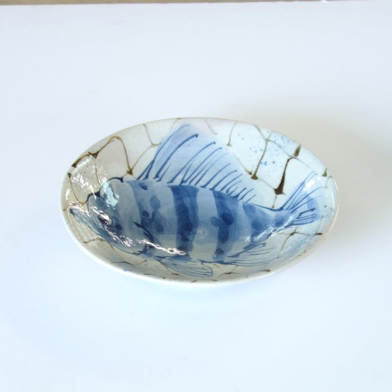 White plate from Tokyo, handmade in Japan
