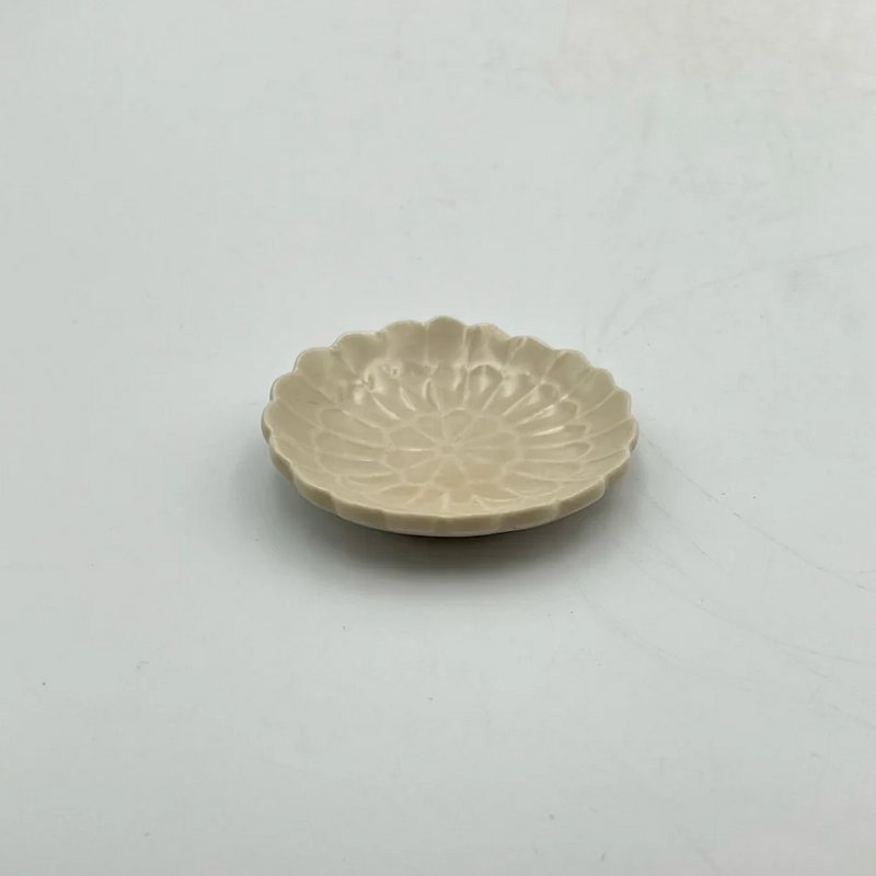 Ash Amber Glaze Chrysanthemum Mini Plate