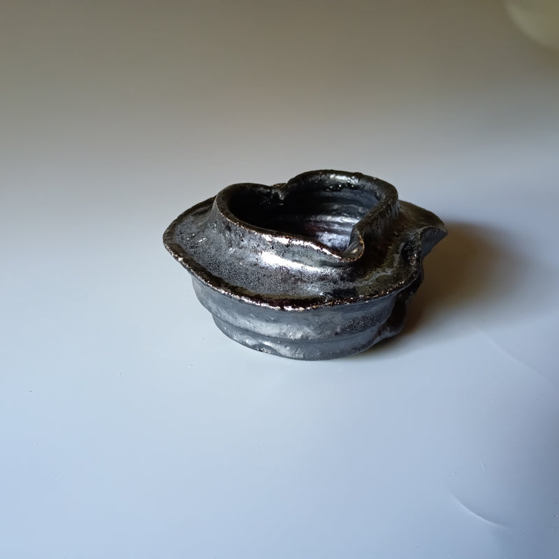 Hikidashi-guro Chilled Sake Server — Bizen Ware, shipped worldwide from Kyoto