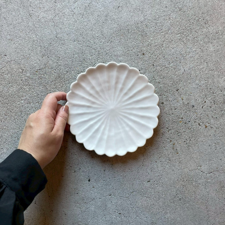 5-sun plate, 5-sun hand-carved plate, white