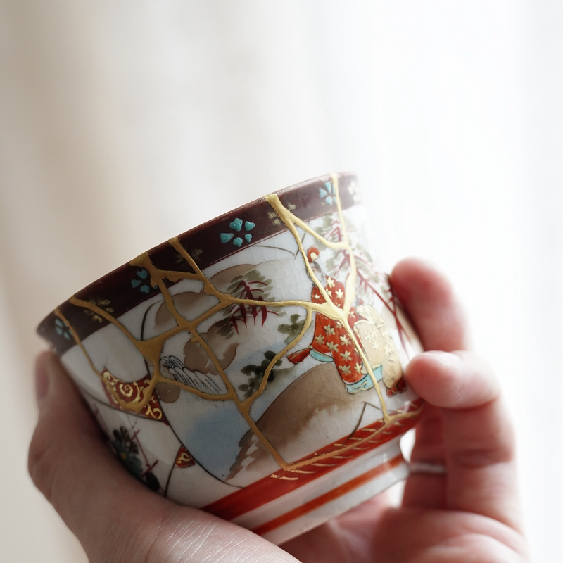 Meiji-era Kintsugi Imari Yunomi (Figural and Landscape)