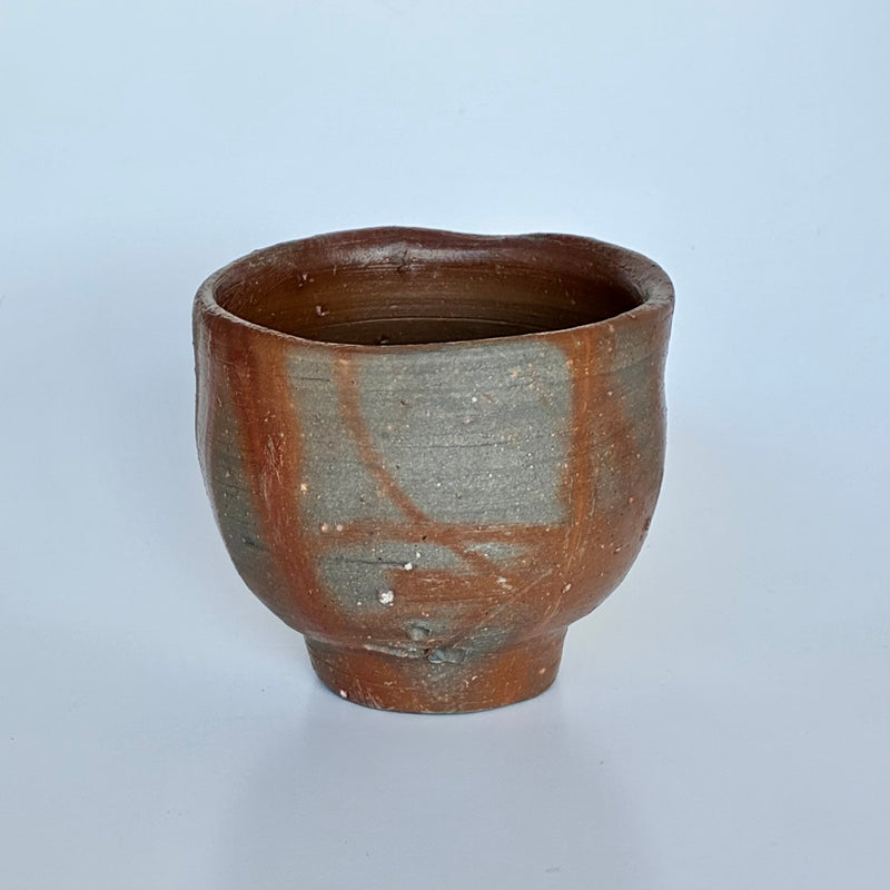 藤原啓　作　備前緋襷ぐい呑み