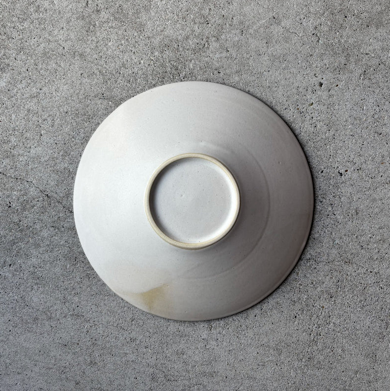 Shallow Rim Bowl, White — Okinawa, shipped worldwide from Kyoto