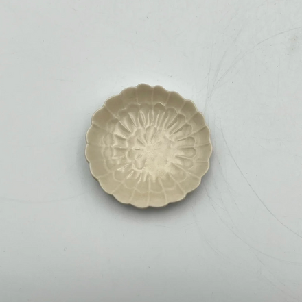 Ash Amber Glaze Chrysanthemum Mini Plate