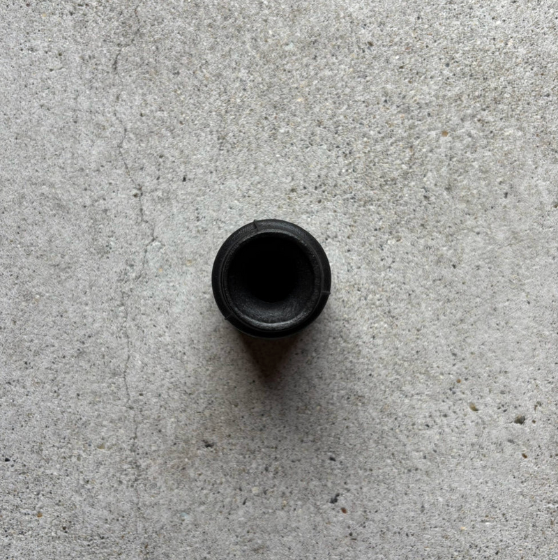 Hiromatsu Hirotaka 3 lines bottle vase S charcoal black