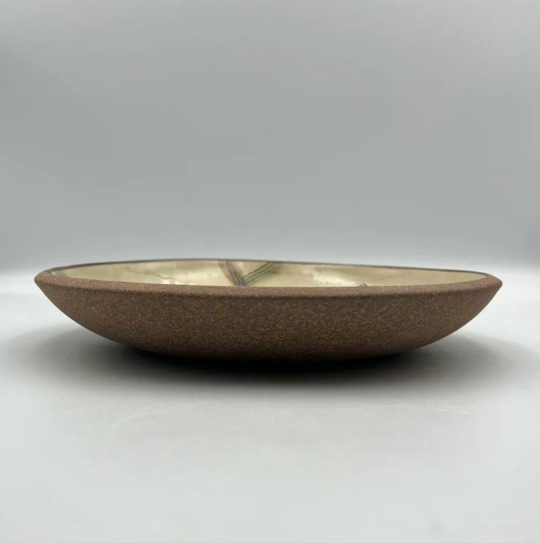 Okinawa ware plate made by hand in Okinawa, Japan