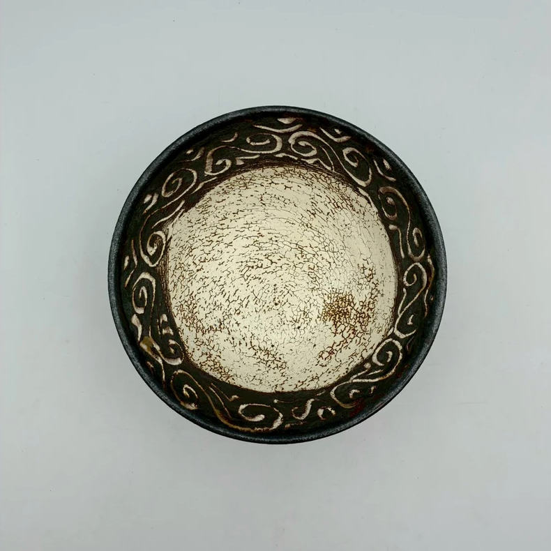 Suzu-Gesho Rice Bowl No.1 — Okinawa. Handmade Okinawa ware from Japan.