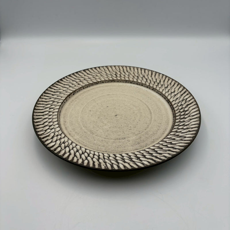 Shinogi Rim Plate 8 Sun White