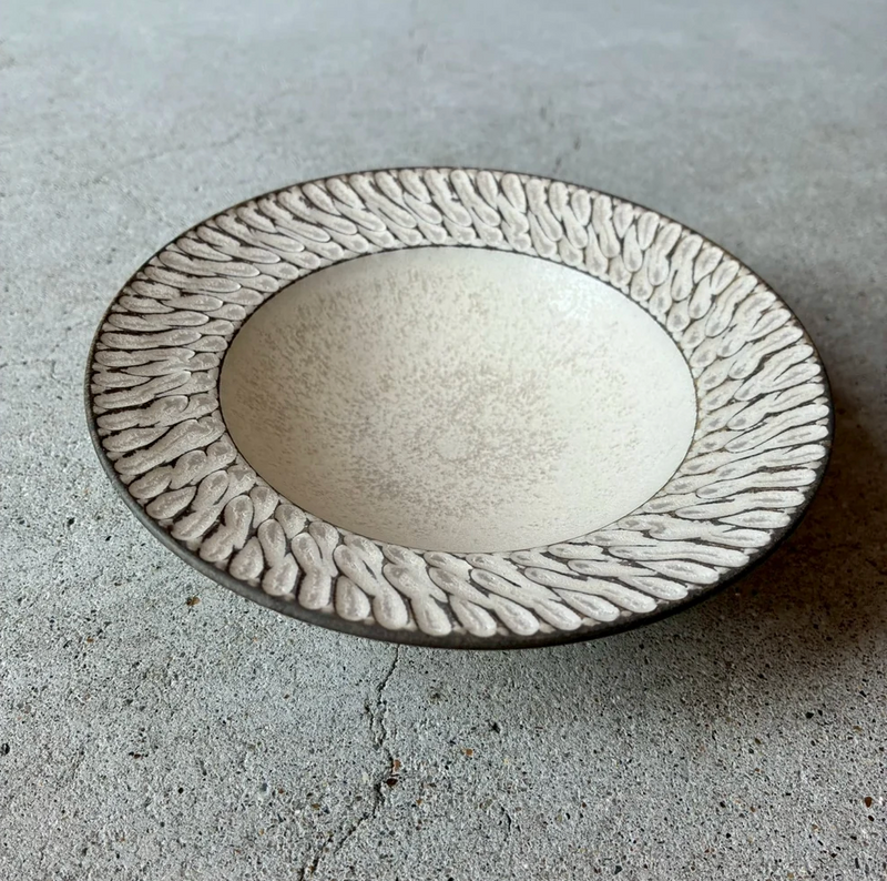 Shinogi Rim Plate Small, White