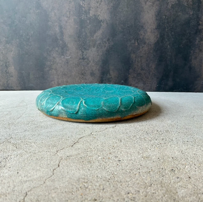 Pedestal dish, 7 sun