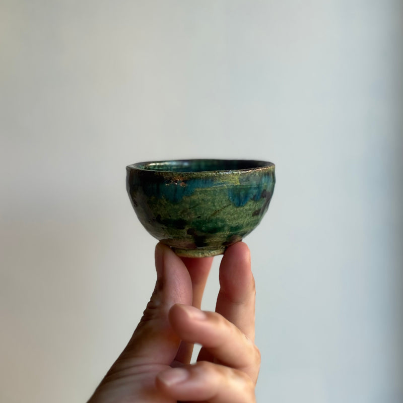 宮崎で手づくりされた酒器