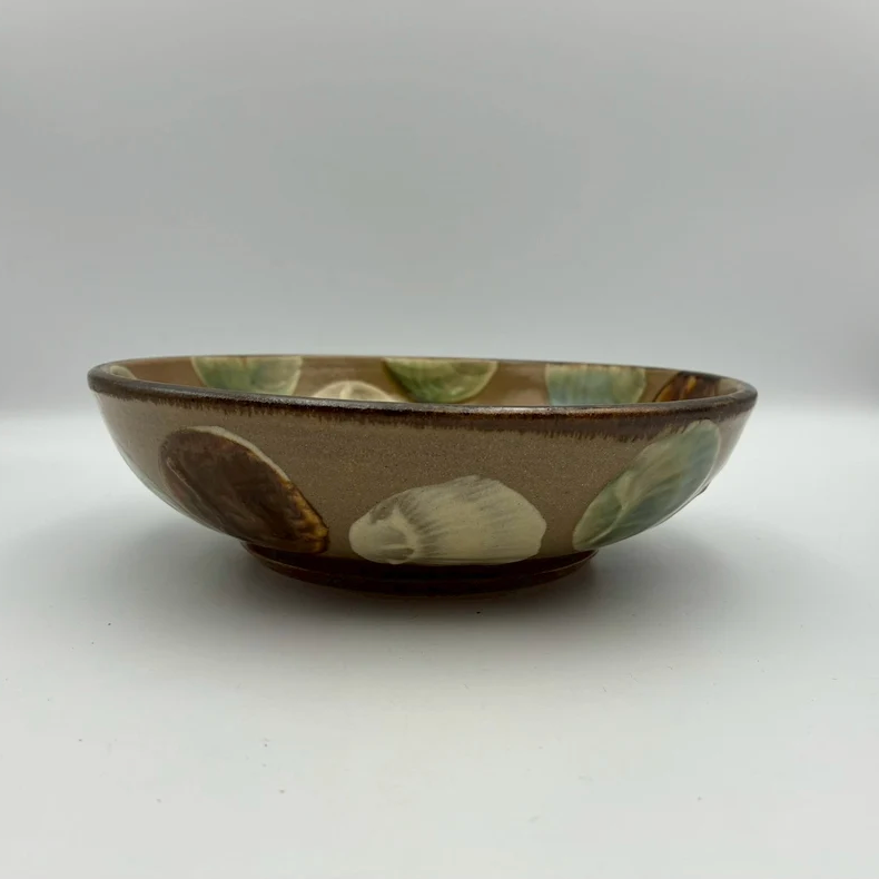 Brown bowl from Okinawa, handmade in Japan