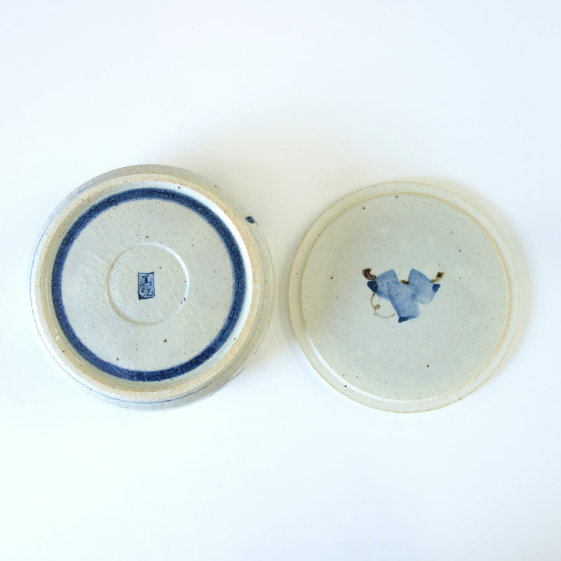 Grape Lidded Container, shipped worldwide from Kyoto