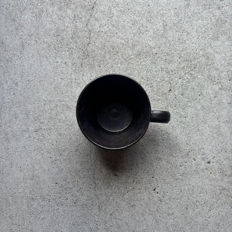 Black matte shinogi-patterned mug