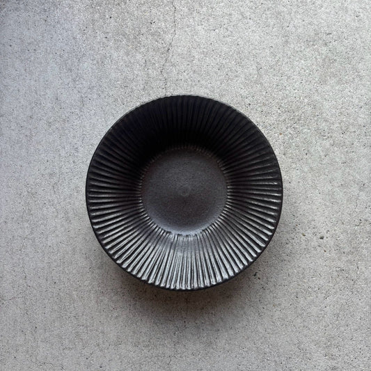 Black Matte Shinogi 7-Sun Flat Bowl