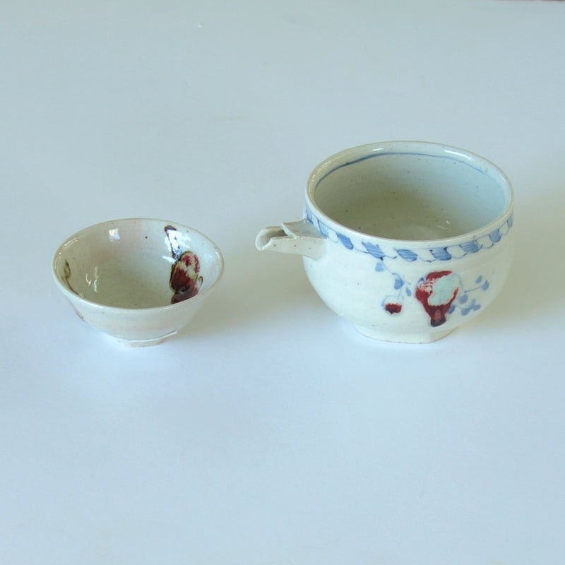 Katakuchi Lipped Sake Pitcher, shipped worldwide from Kyoto