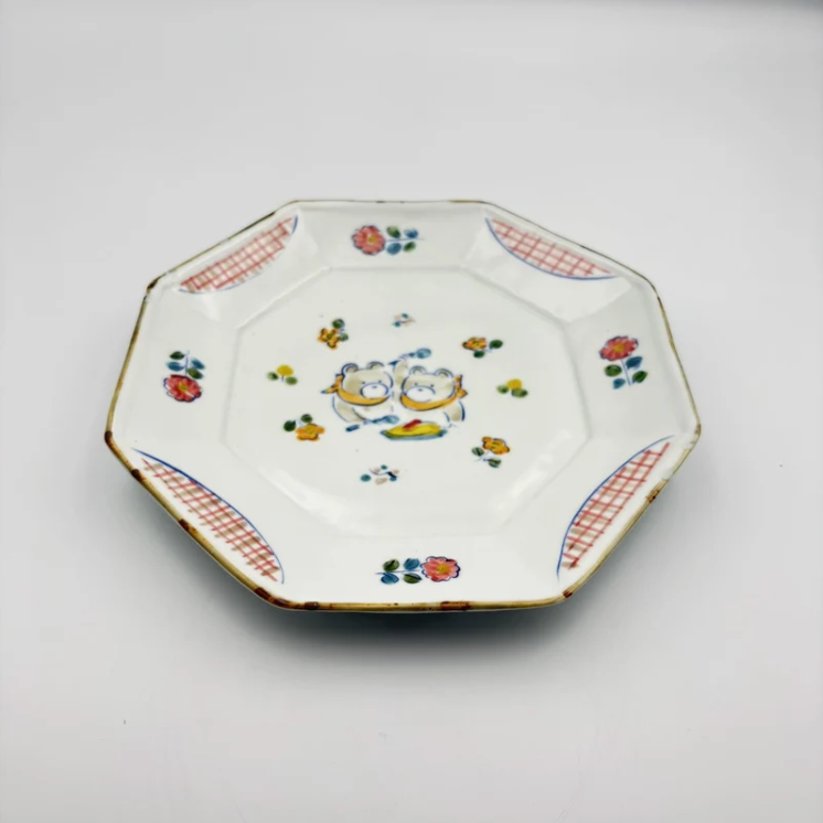 Octagonal 7-inch plate