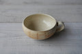 Vertical wire handle round soup cup