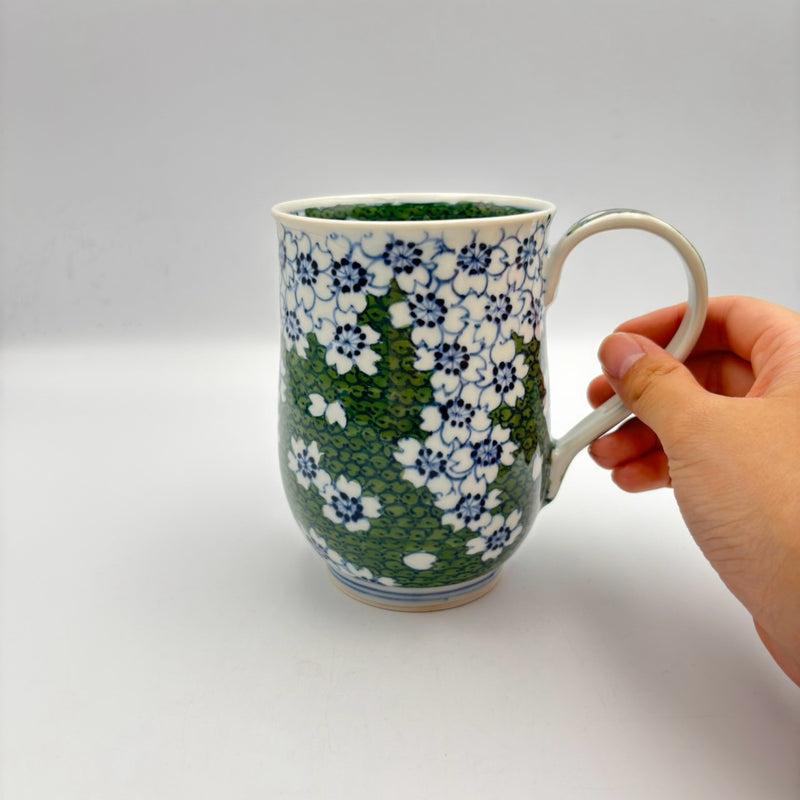 Yawaragi Sakura Oversized Mug