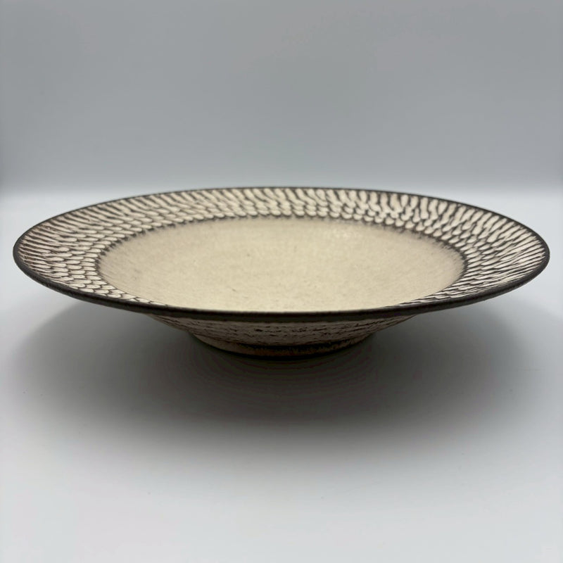 Shinogi Rim Plate, Large, White
