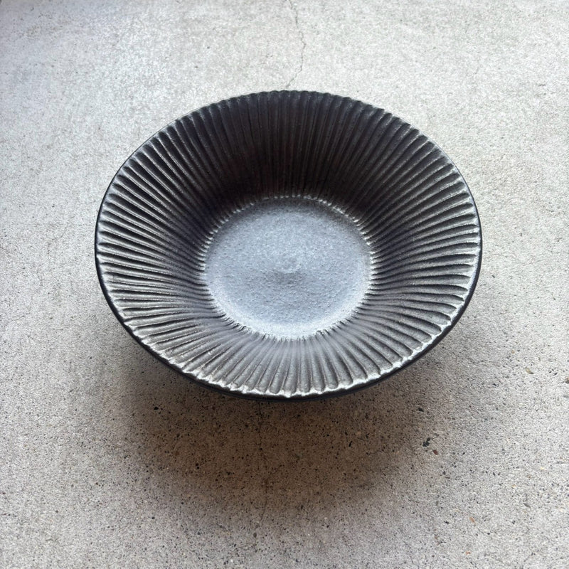 Black Matte Shinogi 7-Sun Flat Bowl