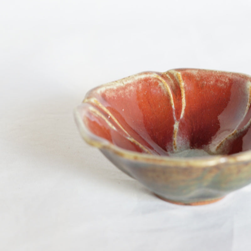 Crimson Glaze Flower Bean Bowl