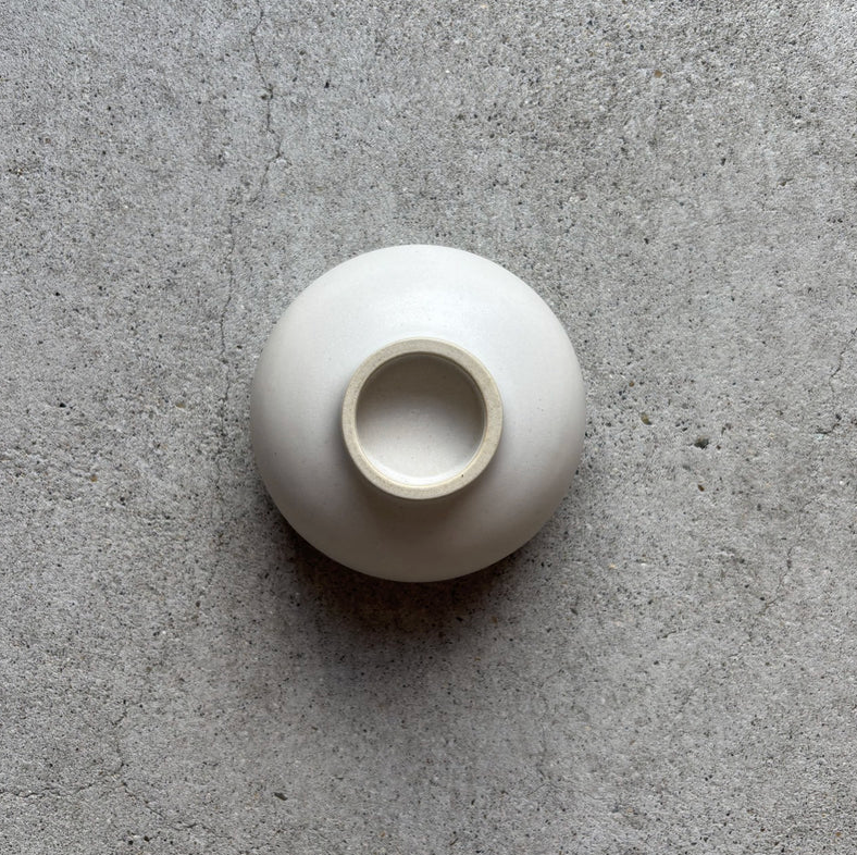 Footed Bowl, Small, White No.2 — Okinawa, shipped worldwide from Kyoto