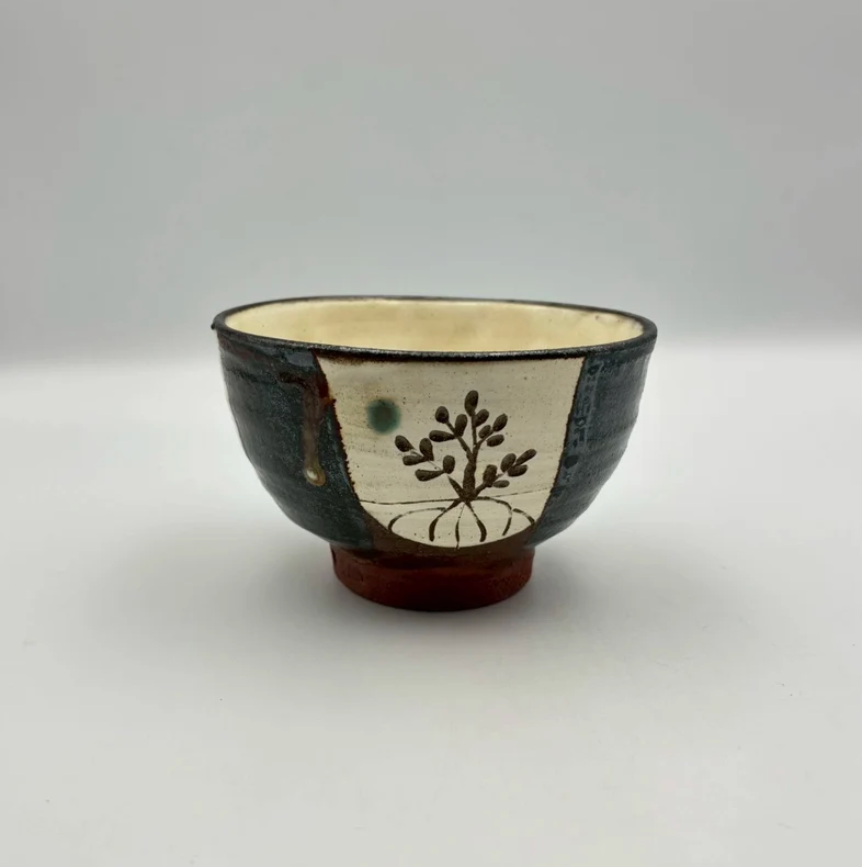Mangrove & Sagaribana Rice Bowl, Black — Okinawa. Handmade Okinawa ware from Japan.