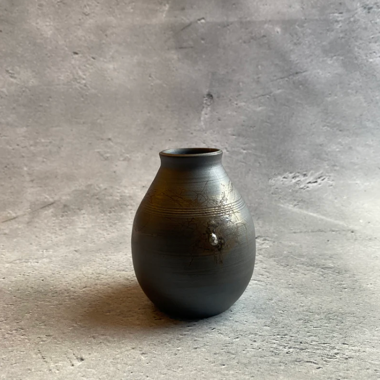 Seaweed-Wrapped Vase