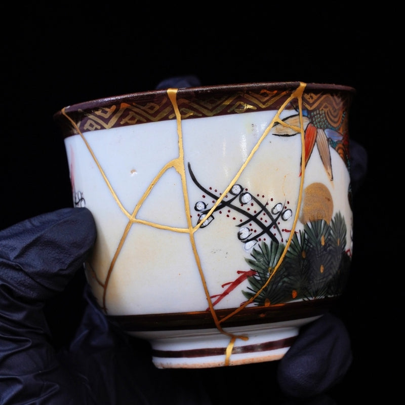 明治時代の金継ぎ 九谷湯呑 (鶴に富士)