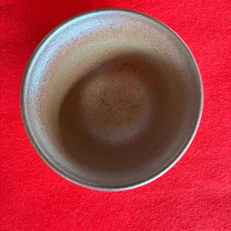 備前燒湯吞，獨一無二的一點物