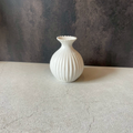Vase D White