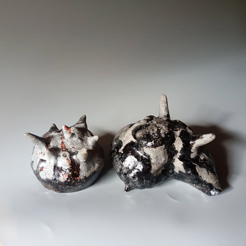 Japanese black set from Bizen — Bizen ware