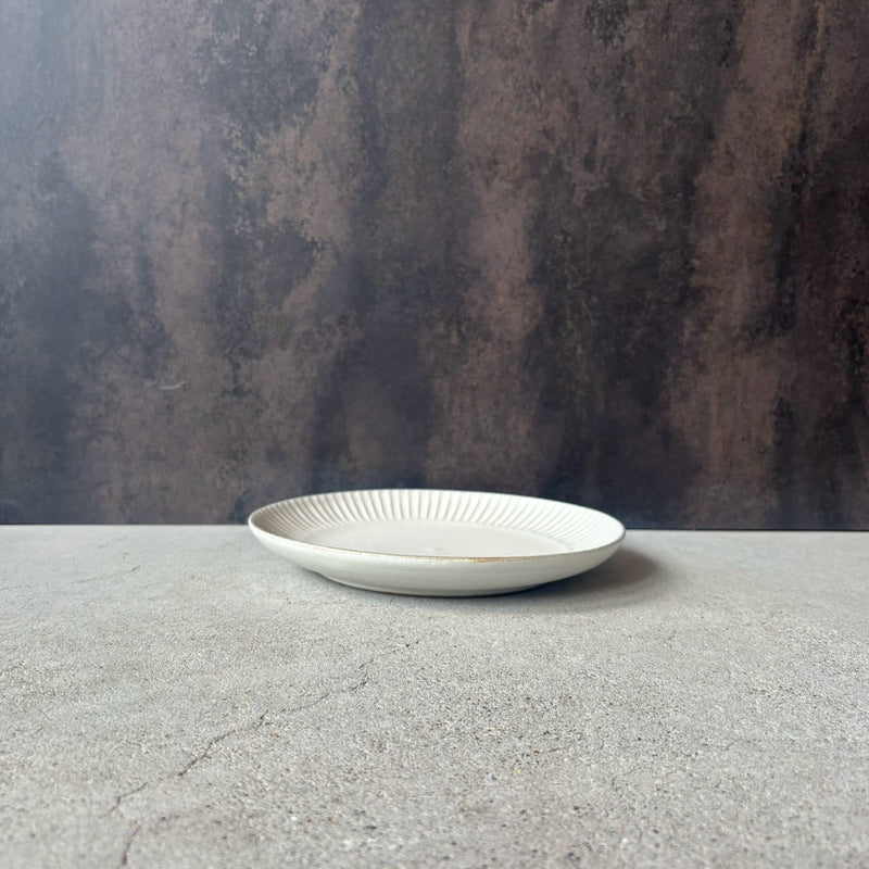 White matte round hirarin plate large
