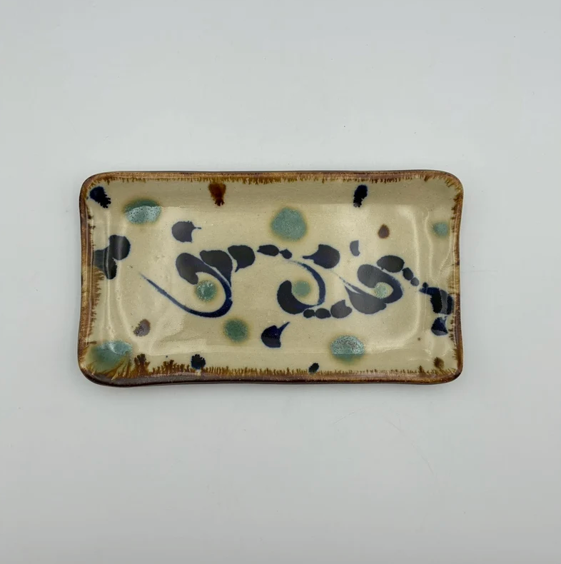 Karakusa Scroll Flat Plate — Okinawa. Handmade Okinawa ware from Japan.