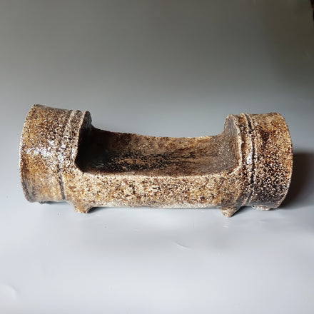 Hikidashi-guro Bamboo Plate — Bizen Ware. Handmade Bizen ware from Japan.