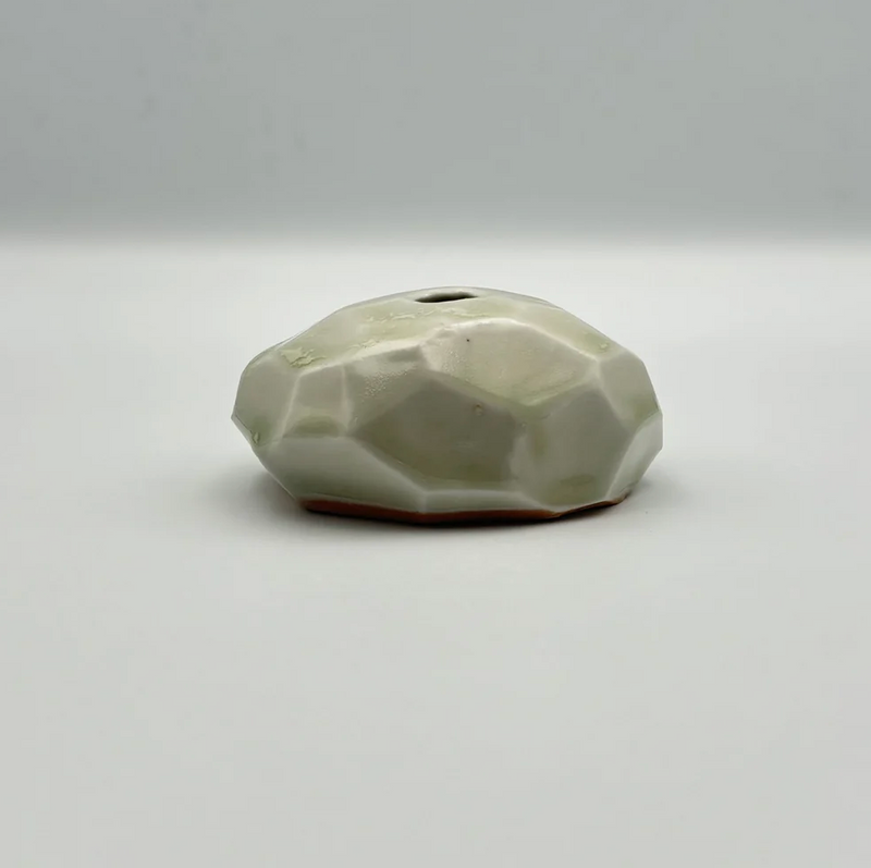 Vase: rock