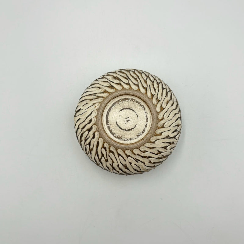 Shinogi Katakuchi (Spouted Bowl) - White