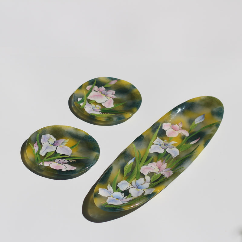 花菖蒲長皿、豆皿付　Japanese Iris Garden with Two Small Plates