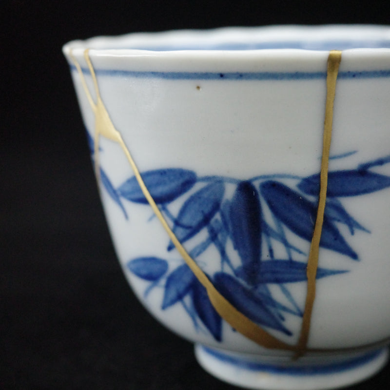 Meiji era Kintsugi Imari teacup (bamboo pattern)
