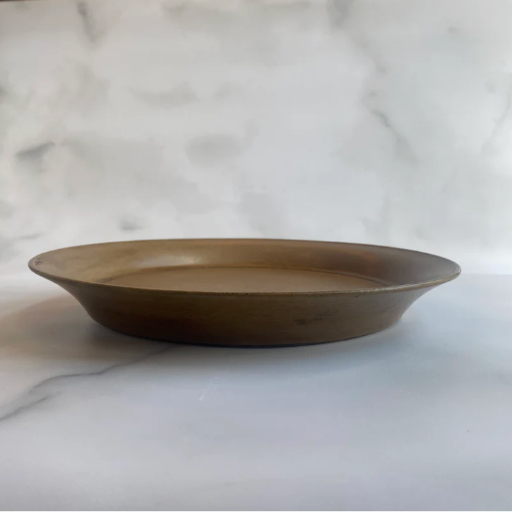 8寸 rimmed plate, brown lacquer