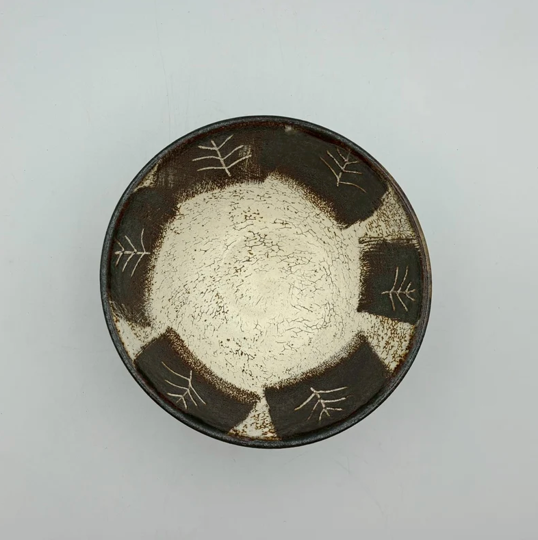 Suzu-Gesho Rice Bowl No.2 — Okinawa. Handmade Okinawa ware from Japan.