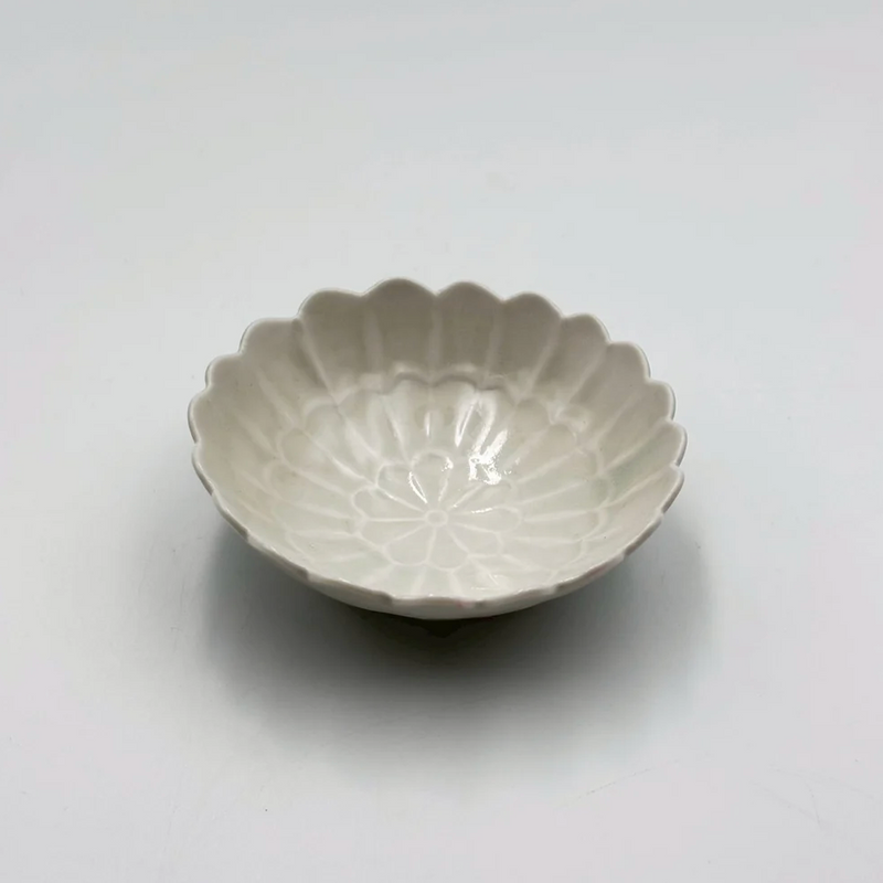Ash-blue glazed chrysanthemum small bowl