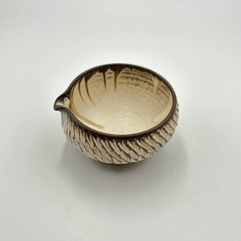 Shinogi Katakuchi (Spouted Bowl) - White